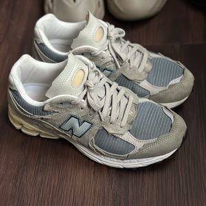 New balance 2002r protection pack